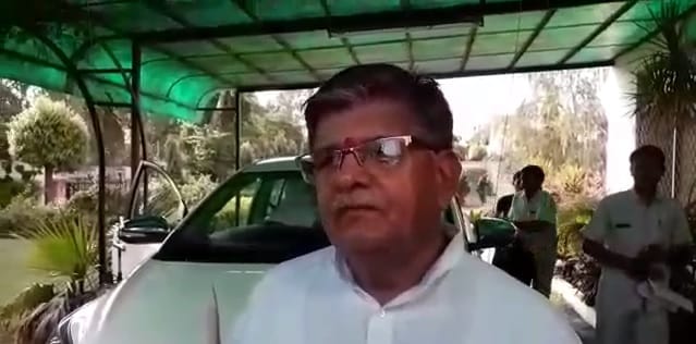 home minister gulabchand kataria briefed about anandpal encounter case 