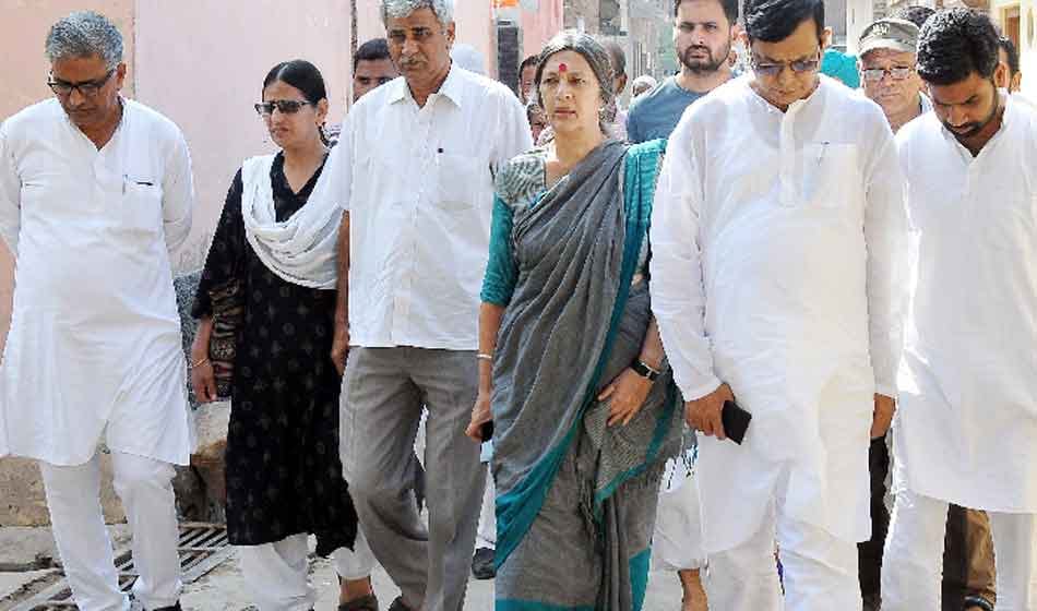 vrinda karat reached junaid family to meet after his brutal murder in train