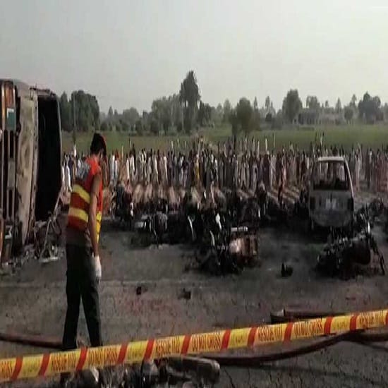 Massive oil tanker fire in pakistan, more than 100 are dead in accident