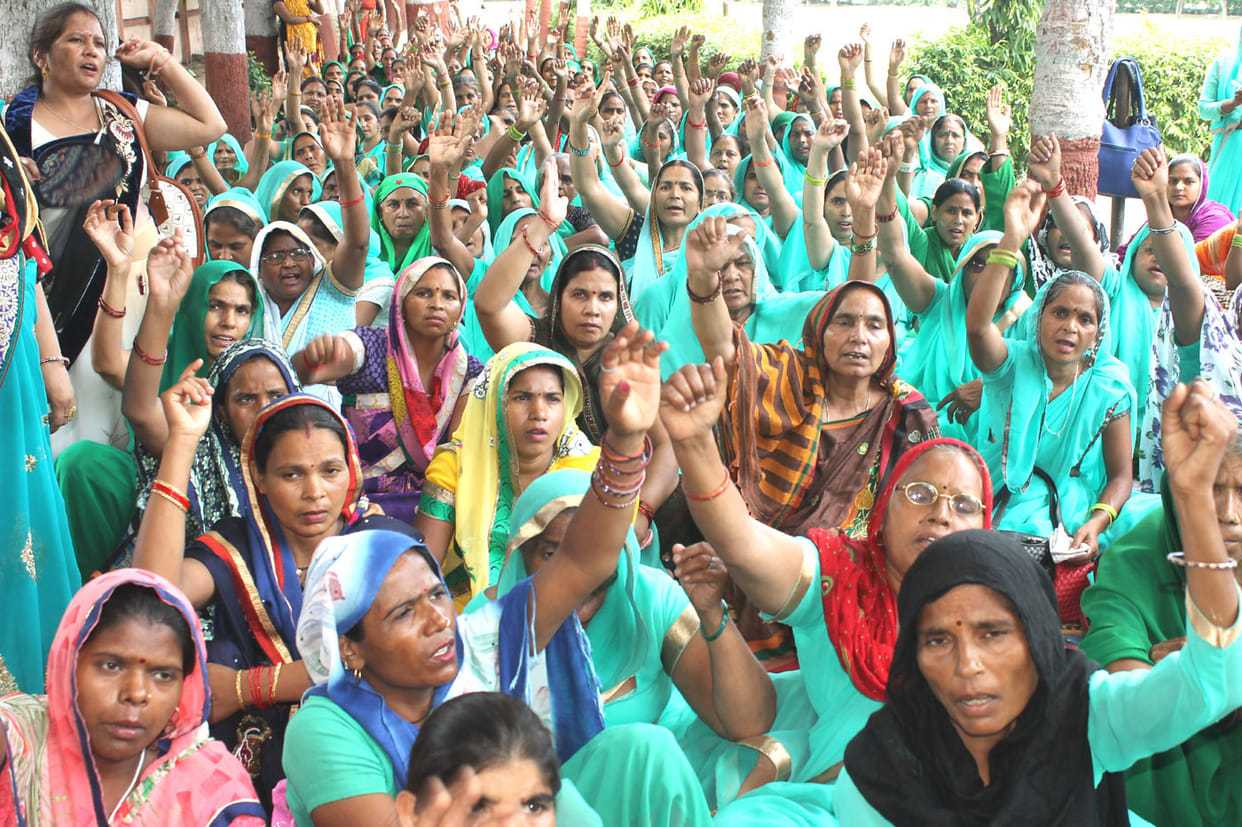 Anganwadi activists have demanded state employee status