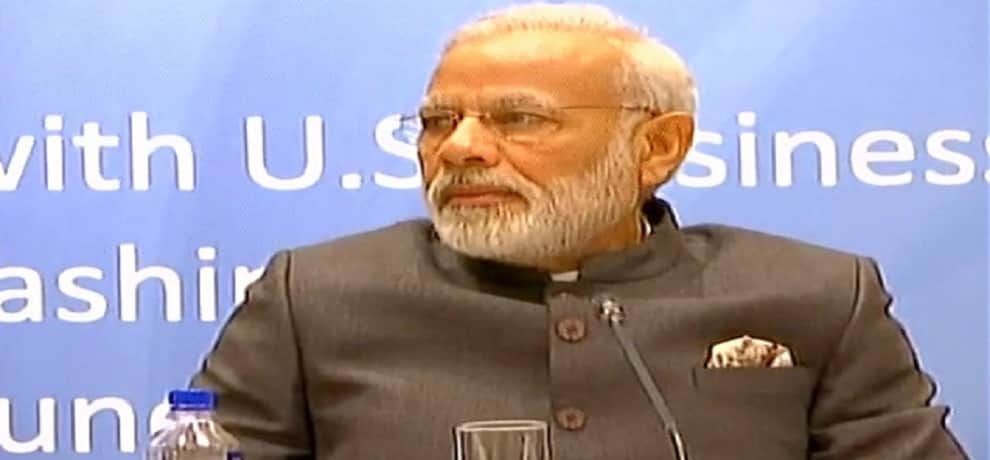 प्रधानमंत्री नरेंद्र मोदी