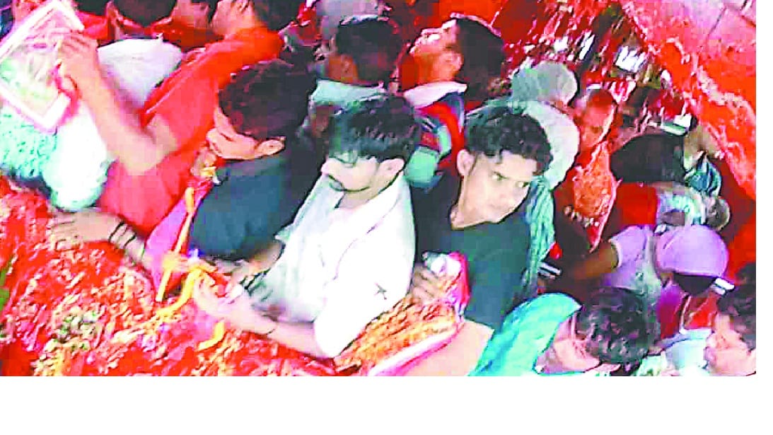 Even after the completion of the Puranagiri fair, the crowd of devotees