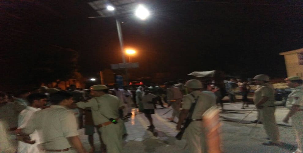Attack on the police for the robbery, ruckus