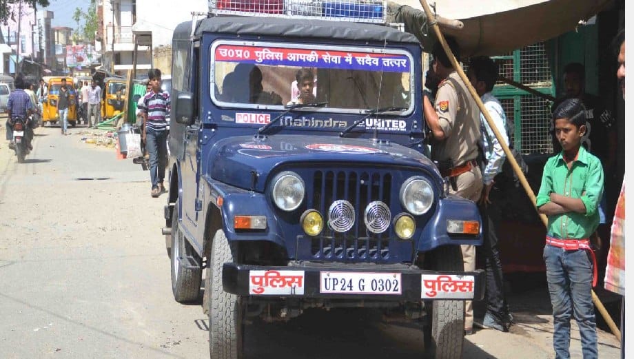 Stoning in the city's Brahmapur and Kabulpura