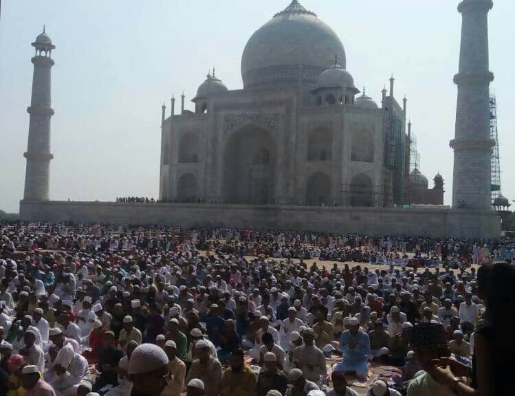 namaz has been performed in tajmahal
