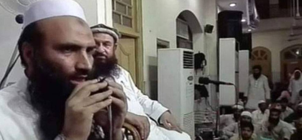 viral video shows that prays were doing for lashkar terrorists who died in srinagar
