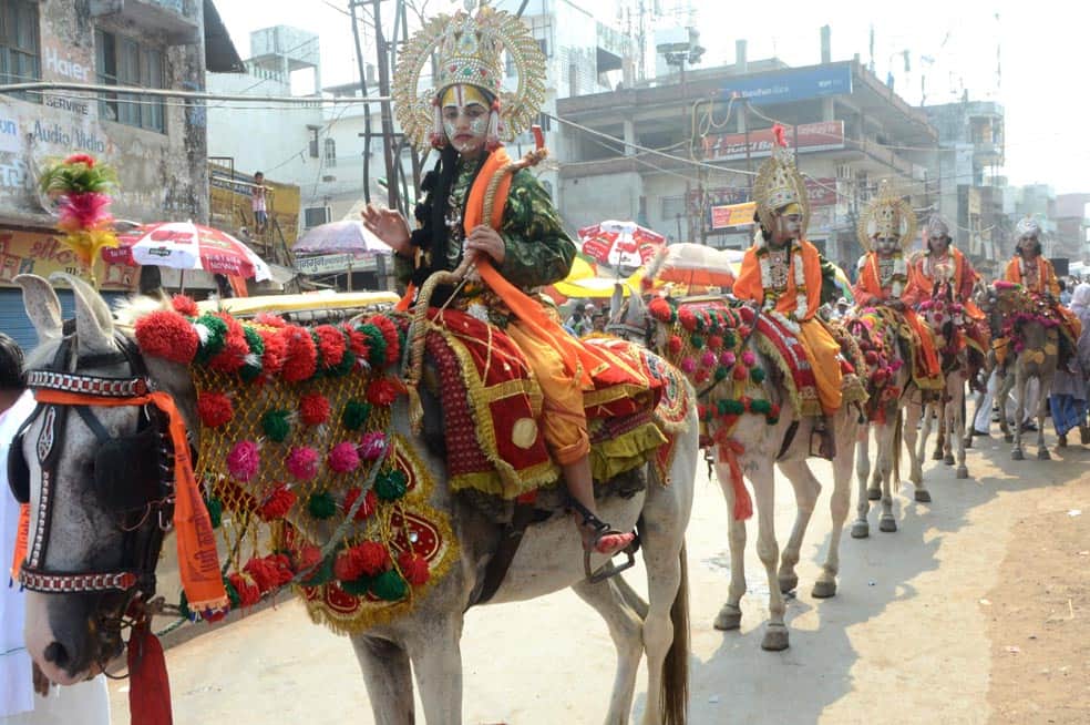 see the photos of kashi ke kotwal