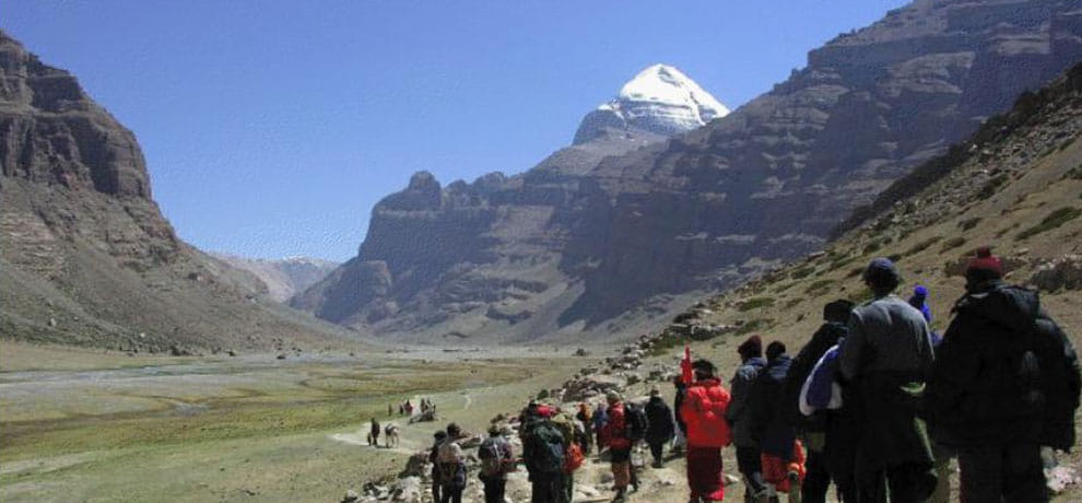 china says they are talking with india on Kailash Mansarovar Yatra