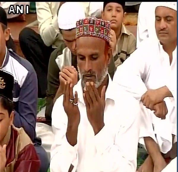 pm modi wishes on eid, see how people celebrating