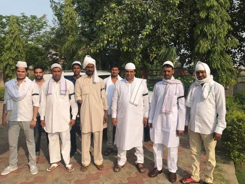 Unique Protests: muslim did namaj wearing black strip