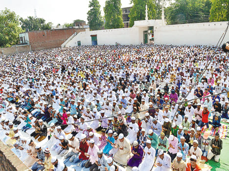 Duaar raises thousands of hands in Durbar-e-Khuda