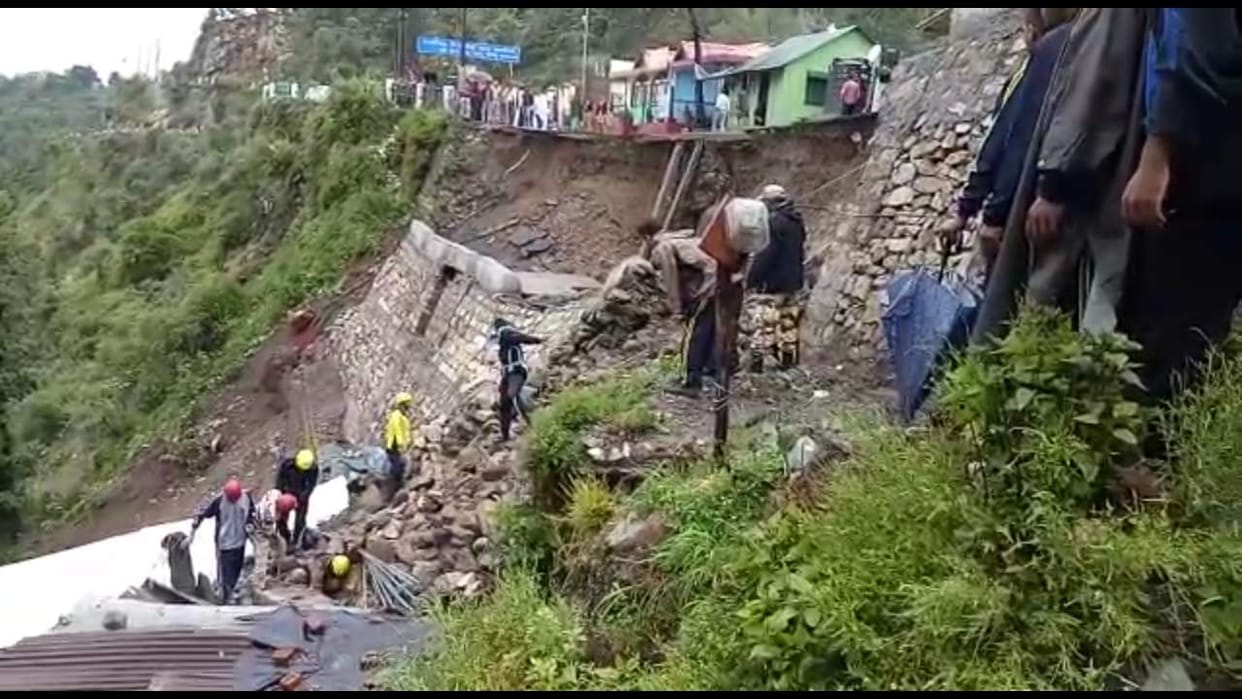 rain killed a girl in mussoorie 