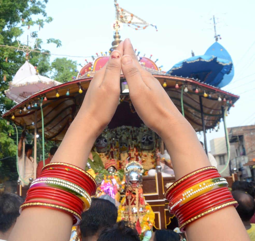  see the photos of rath yatra in varanasi