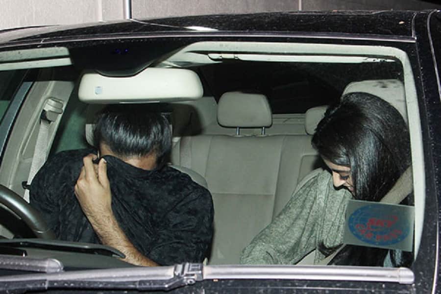 amitabh bachchan grand daughter navya naveli nanda captured with friend ignoring camera 