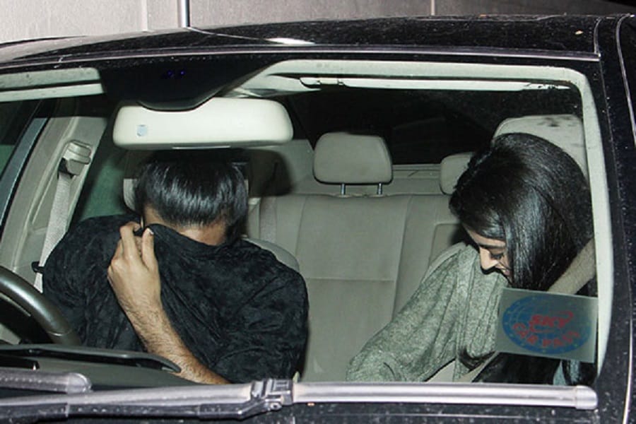 amitabh bachchan grand daughter navya naveli nanda captured with friend ignoring camera 