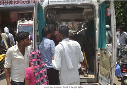 bus fall from bridge in etah left twenty one injured