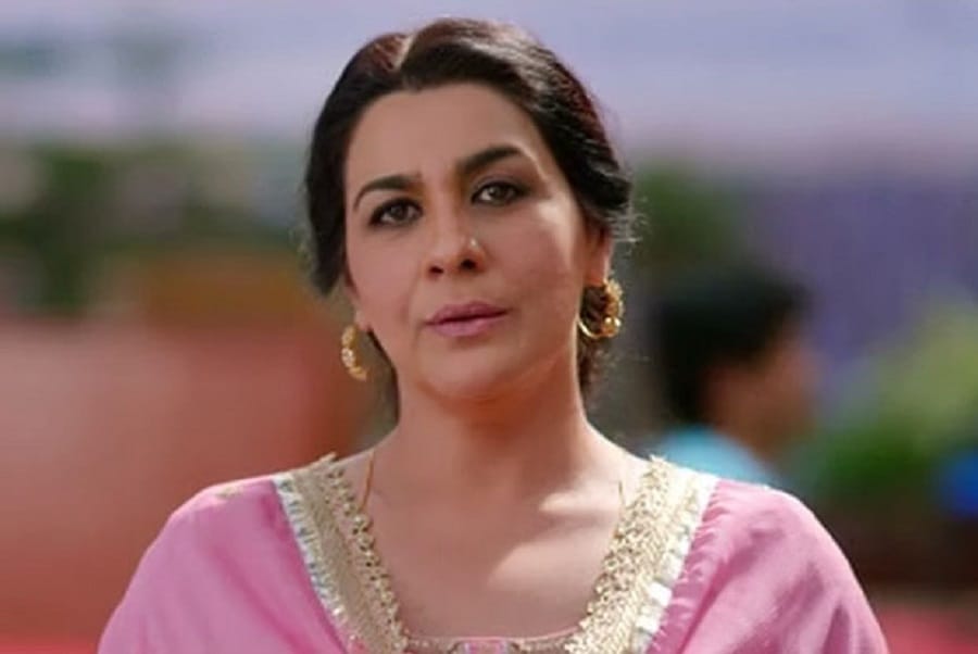 These Actress play romantic role with bollywood Father and Son