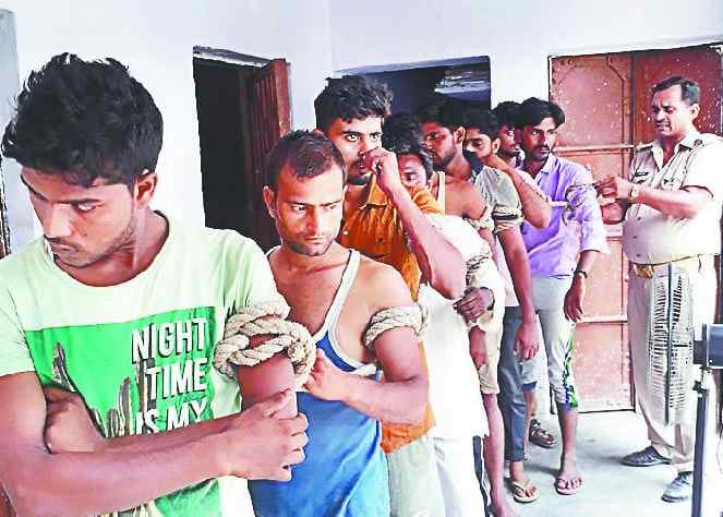 Attack on police team in Bhandardi Shahpur