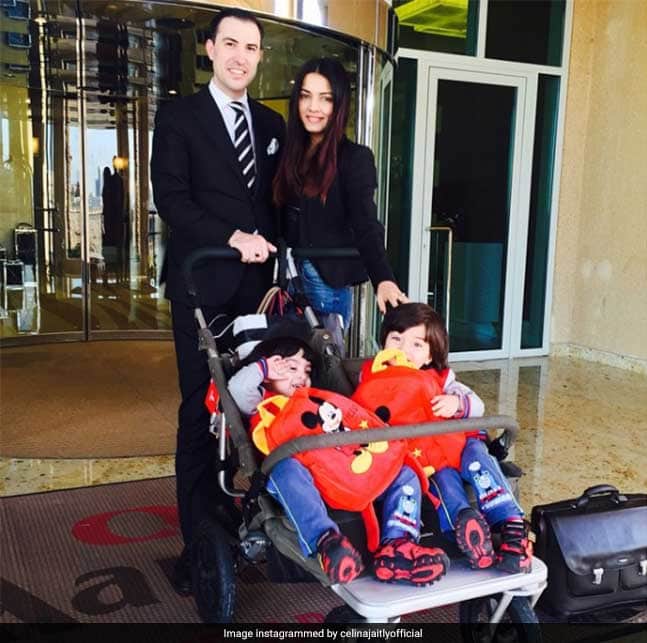 celina jaitley flaunting her baby bump in bikini, have a look at the picture