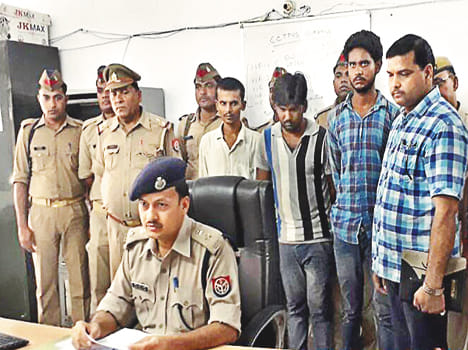 Police arrested three car robbers