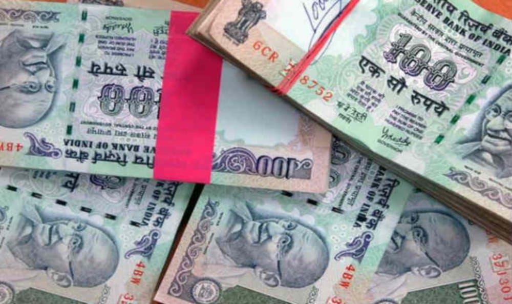 fraud with a man of eleven lakh