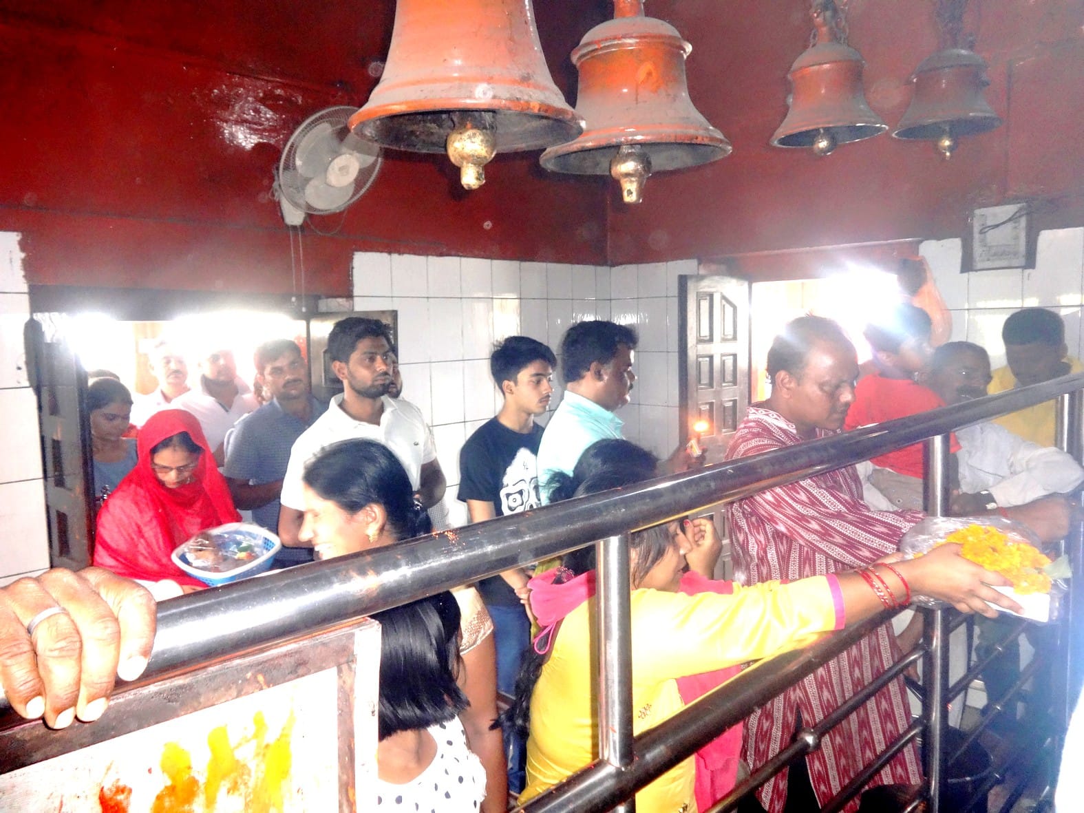 special hanuman mandir where hanumanji take money as a interest   