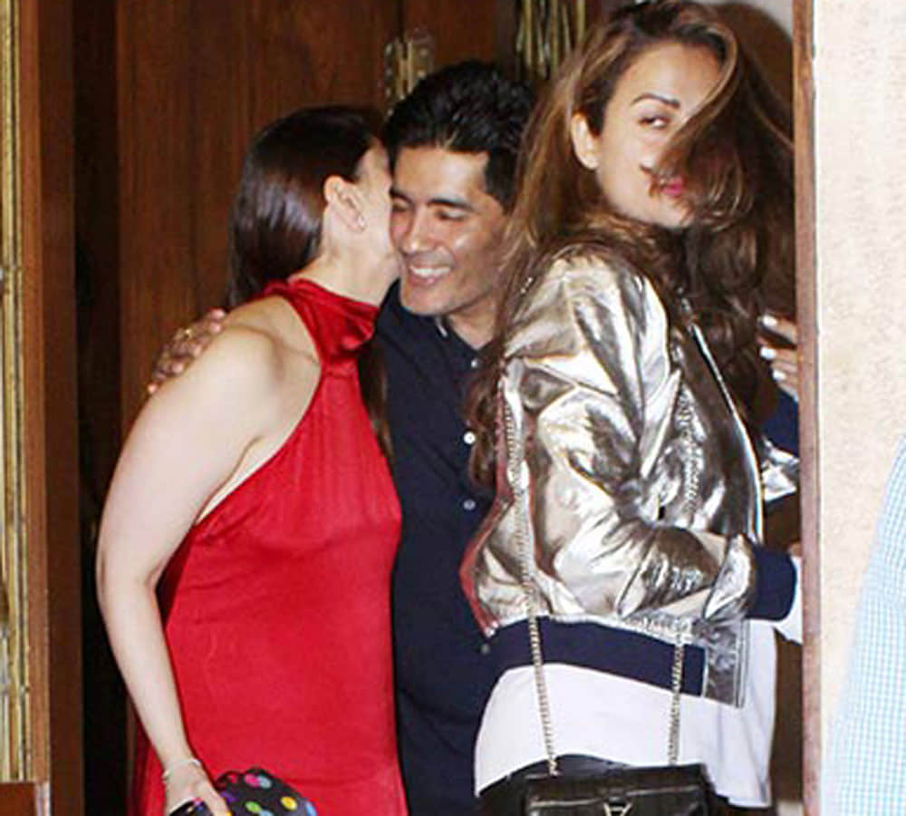 kareena kapoor malaika arora and amrita arora reached in manish malhotra party