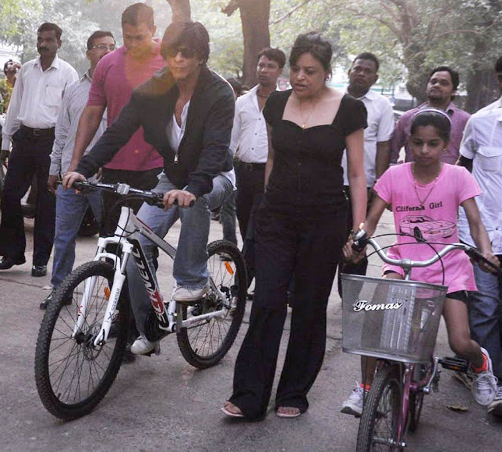 shahrukh khan elder sister Shehnaz Lala Rukh unknown facts