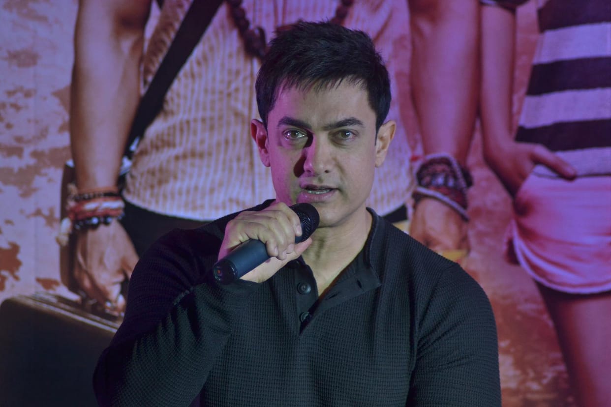 Aamir Khan urges people to support flood stricken state of Gujarat on twitter video 
