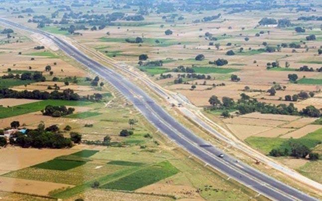 road hold up in agra on agra lucknow expressway