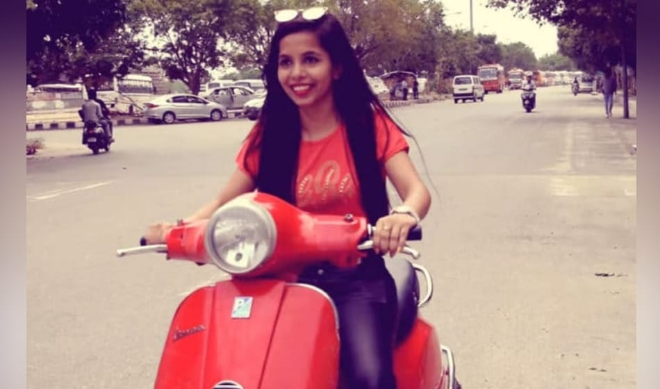 dhinchak pooja lands in trouble with delhi traffic police for not following rules can face arrest