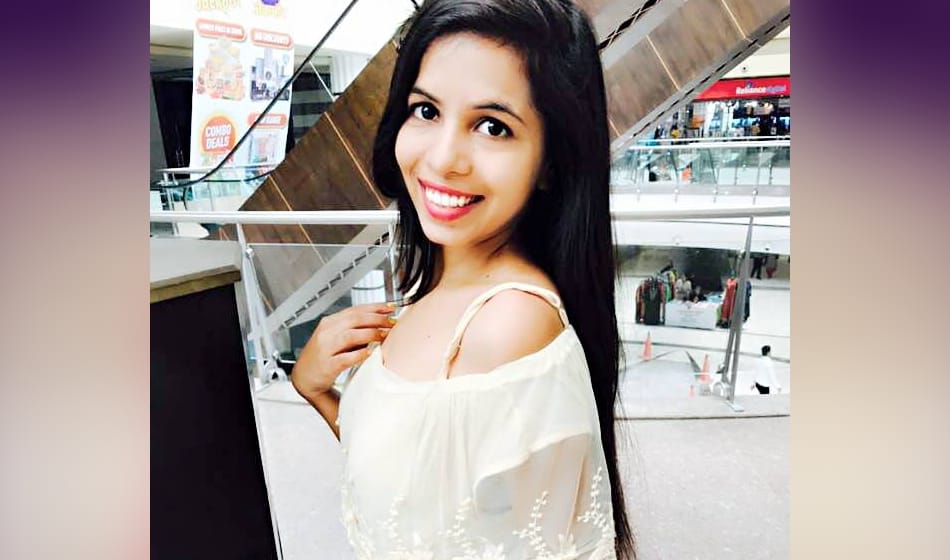 dhinchak pooja lands in trouble with delhi traffic police for not following rules can face arrest