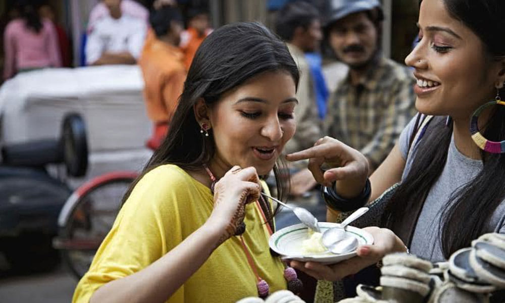  Do not eat these things from outside during monsoon, they can prey various diseases to you