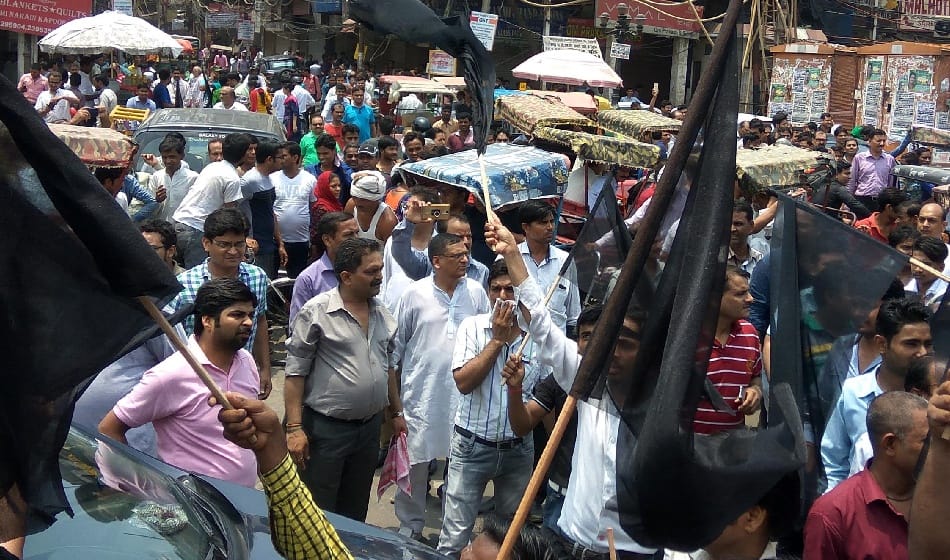 Protest Against GST slab by textile and furniture traders in delhi 