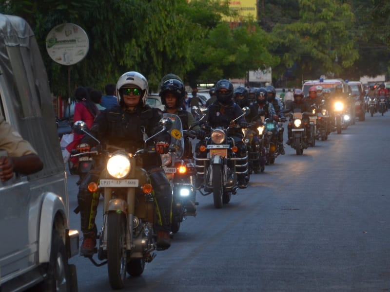 cabinet minister reeta bahuguna joshi honours lady bikers.