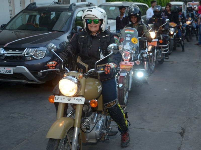 cabinet minister reeta bahuguna joshi honours lady bikers.