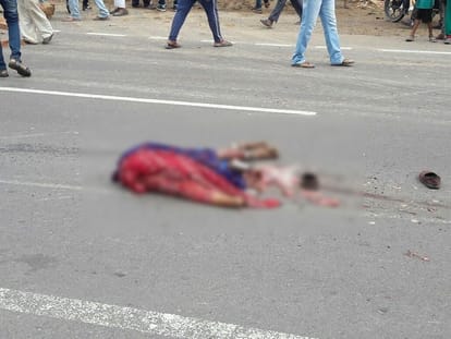 After road accident near jodhpur local resident block the highway