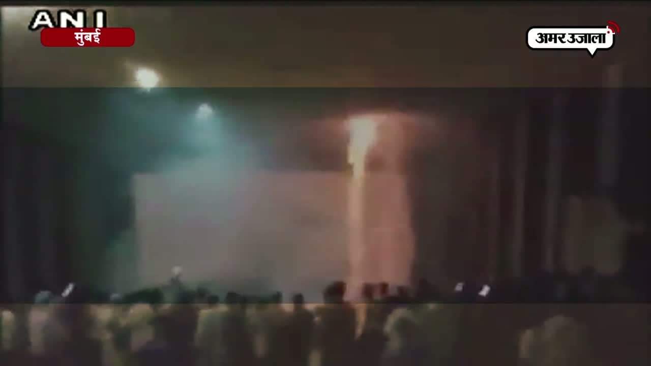 थियेटर में रॉकेट