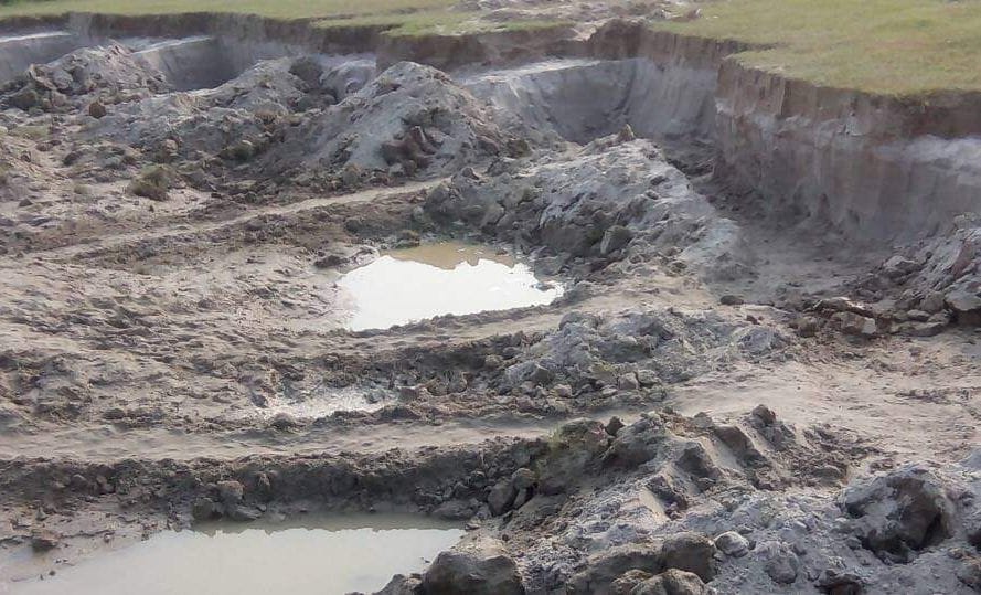 After stagnation, the stolen hail sand mining