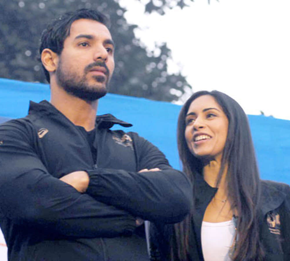 why john abraham reject the role in his film vicky donor