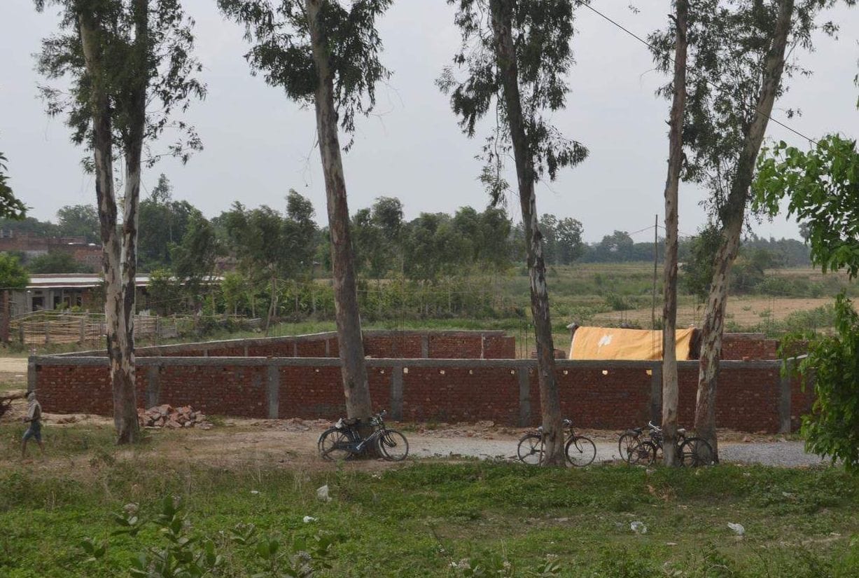ilegal construction in green land