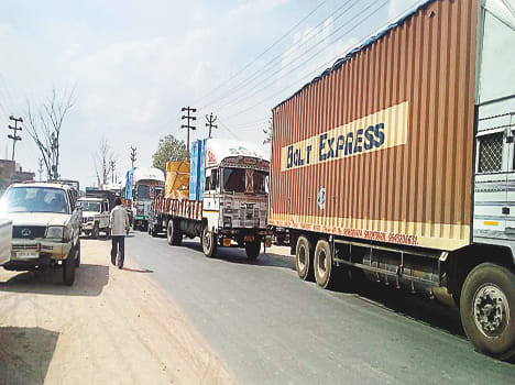 National Highway for two hours due to bad truck