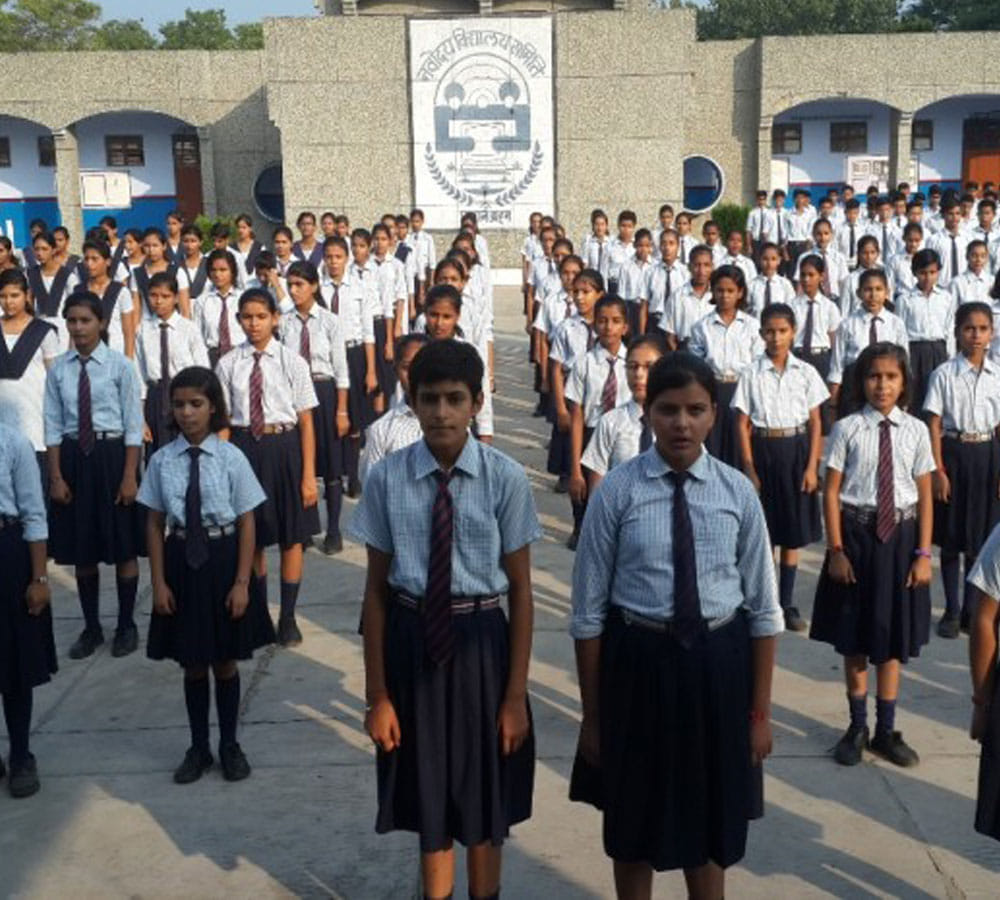 Jawahar Navodaya Vidyalaya Samiti Invites Applicants For Teacher And Staff Nurse Posts