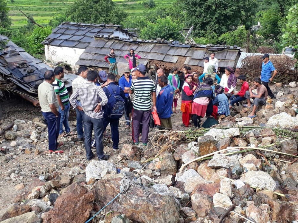 ten death and eight houses lost in monsoon rain 