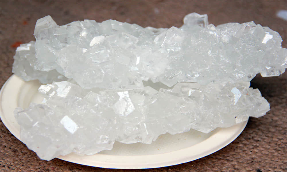 benefits of eating mishri in cold cough