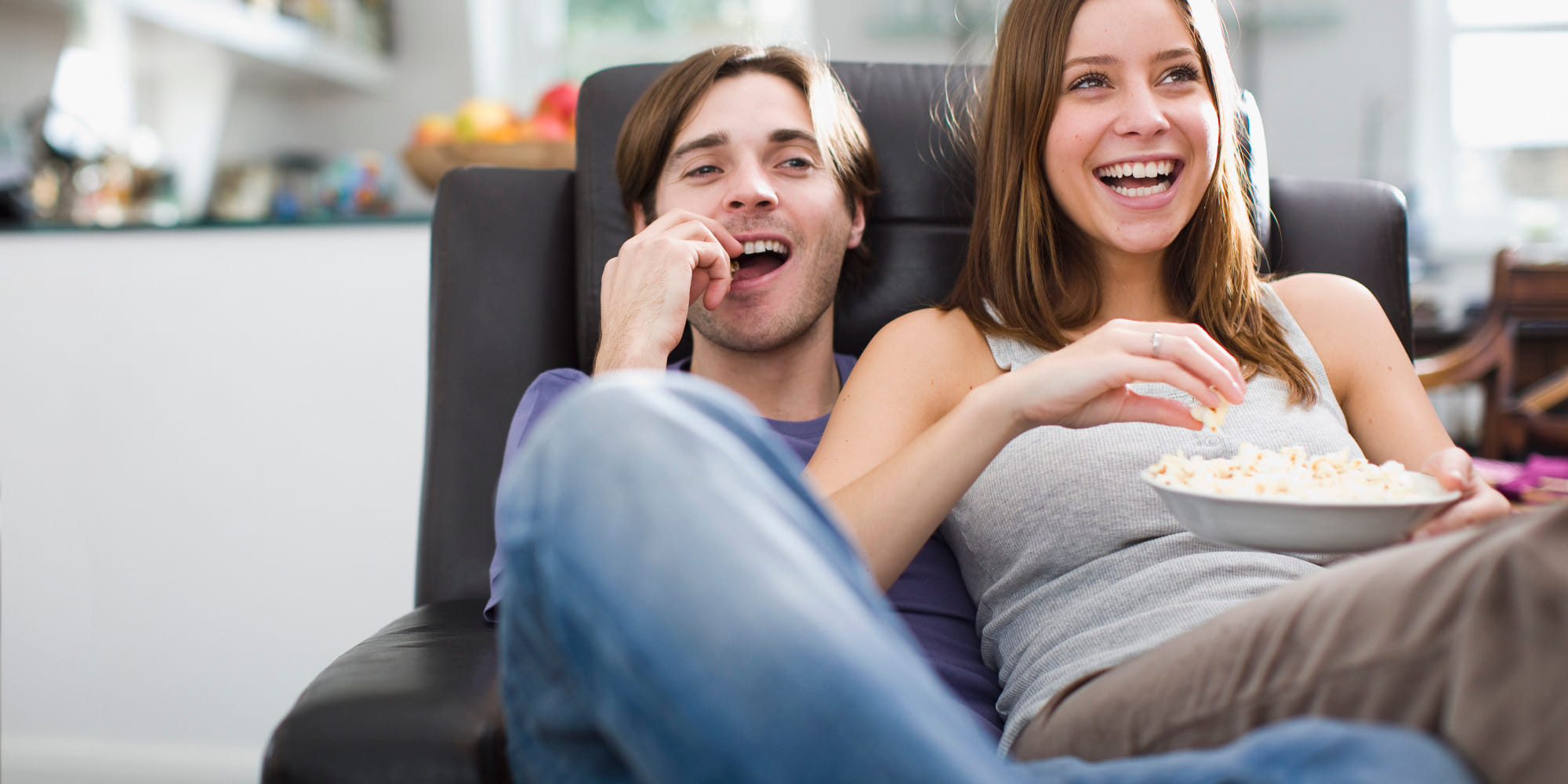 Why people often gain weight after falling in love