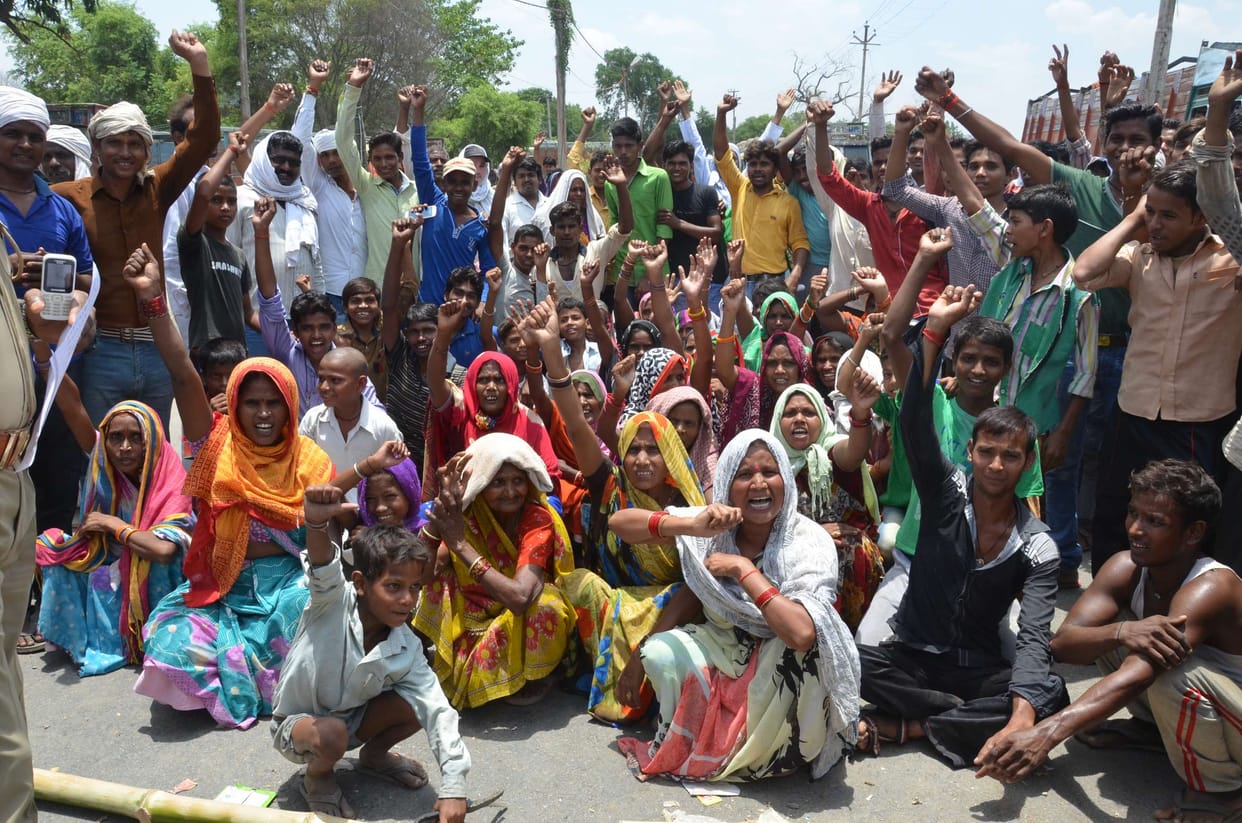 Road breaks capture land, people furious