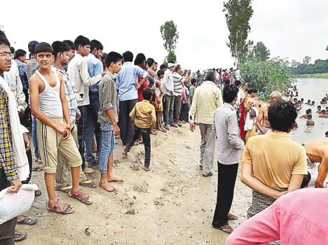Youth gets drowned in canal