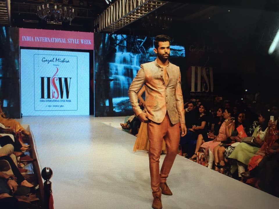 jaipur based model jitesh thakur in times most desirable man of 2016 