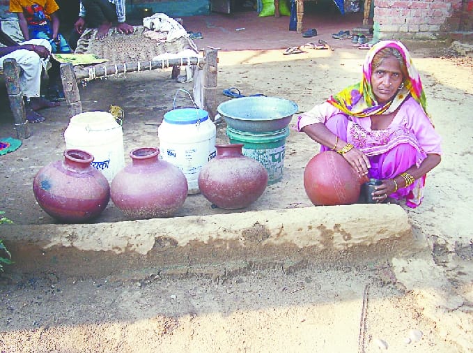 Badlali: In the village of MP, the water has to be stored in the water